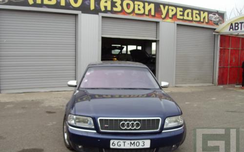 Audi S8